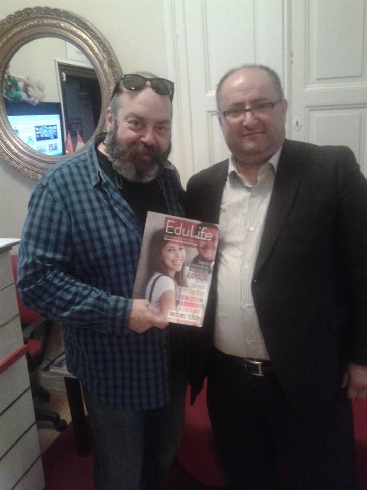 Tiyatro ve dizi oyuncusu Ali Düşenkalkar merkezimizi ziyaret etti.
